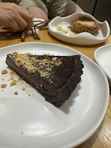 Elijah Pies - Tanjong Pagar - Hospitality and gastronomy