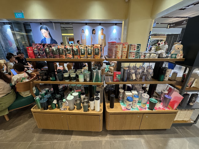 Starbucks Wisma Atria - Hospitality and gastronomy