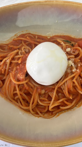 Opinii despre Burrata Joy & Gustavo Lapasta Bukit Timah în Singapore - Hospitality and gastronomy