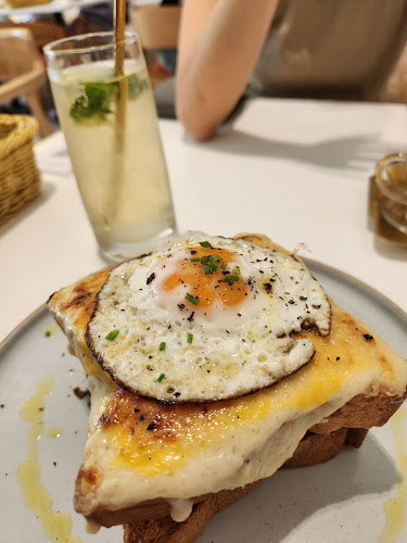 Comentarii opinii despre alkove bistro