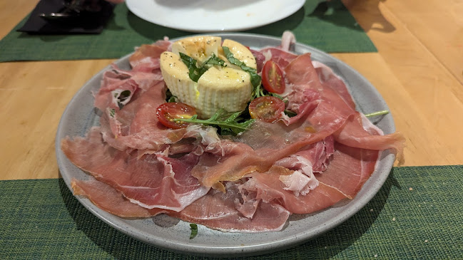 La Bettola Pizza & Grill - Hospitality and gastronomy