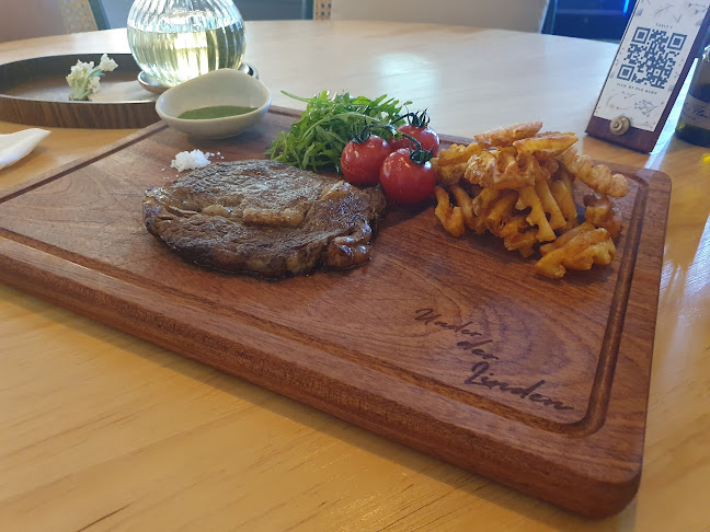 Opinii despre Under Der Linden: Café | Pets Friendly | Events Space | Restaurant | One North | Portsdown | Coffee în Singapore - Hospitality and gastronomy