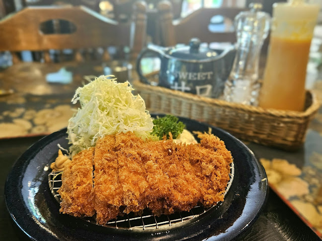 370 Alexandra Rd, #01-12, Singapore 159953