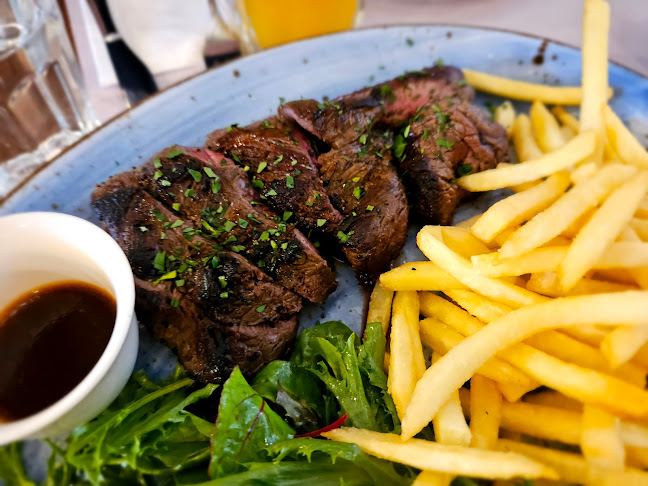 5 The Oval, Seletar Aerospace Park, Singapore 797863