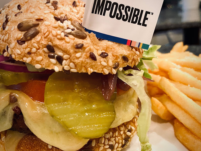 01-08 Orchard Rendezvous Hotel, 1 Tanglin Rd, 247905