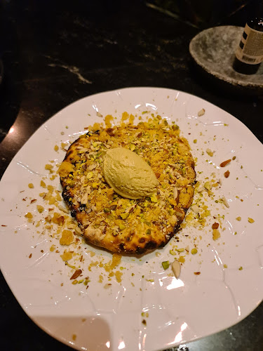 Comentarii opinii despre Revolver