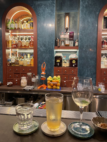 Opinii despre Spectre în Singapore - Hospitality and gastronomy