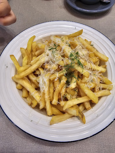 18 Yishun Ave 9, #01-04 Junction Nine, Singapore 768897