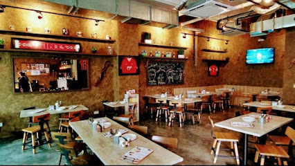 Lazy Lizard - NEWest