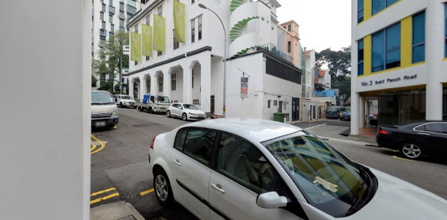 Comentarii opinii despre D.Bespoke