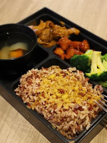 Comentarii opinii despre Greendot Bedok Mall