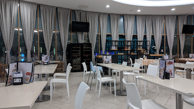 Poolside Café - Hospitality and gastronomy