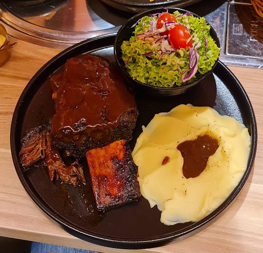 324 Changi Rd, Singapore 419799