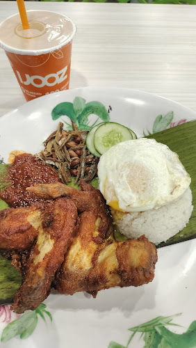 17 Petir Rd, #02-15/16/18/19/20 Hillion Mall, Singapore 678278