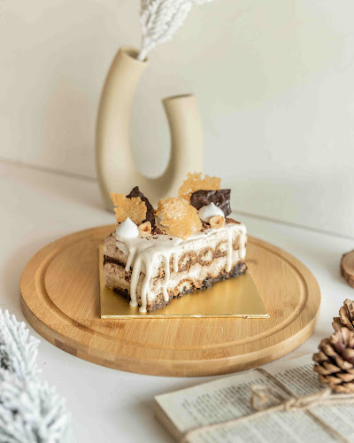 34 Whampoa W, #01-83, Singapore 330034