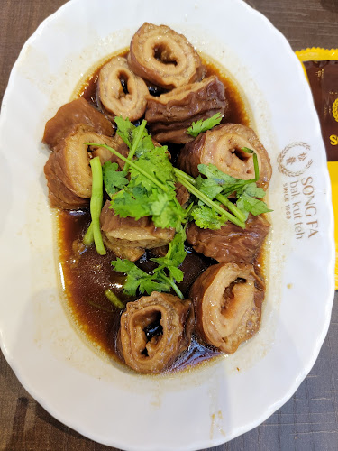 133 New Bridge Rd, #01-04 Chinatown Point, Singapore 059413