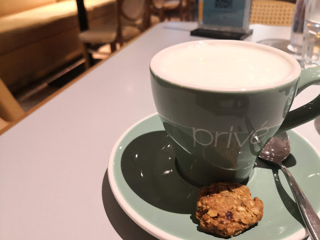 Privé Paragon - Hospitality and gastronomy