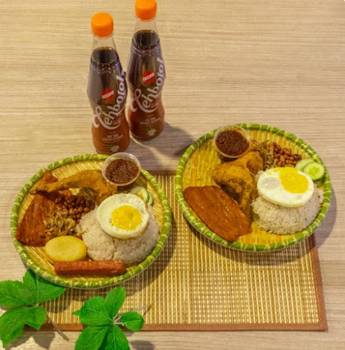 253 Choa Chu Kang Ave 1, Keat Hong Food Centre & Market Stall Nasi Lemak Ayam Taliwang, Singapore 680253