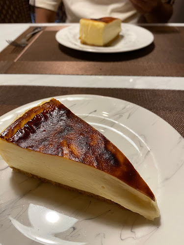 78 Airport Blvd., #02-216 Jewel Singapore Changi Airport, Singapore 819666