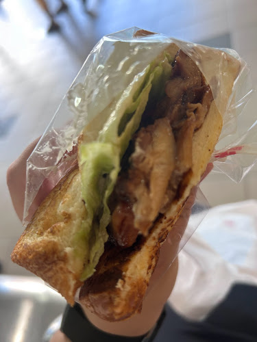 Opinii despre MOS Burger Toa Payoh HDB Hub în Singapore - Hospitality and gastronomy