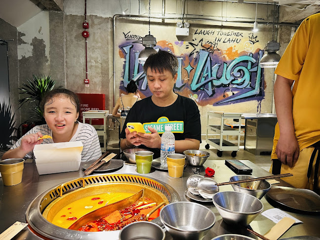 408 Race Course Rd, Singapore 218656