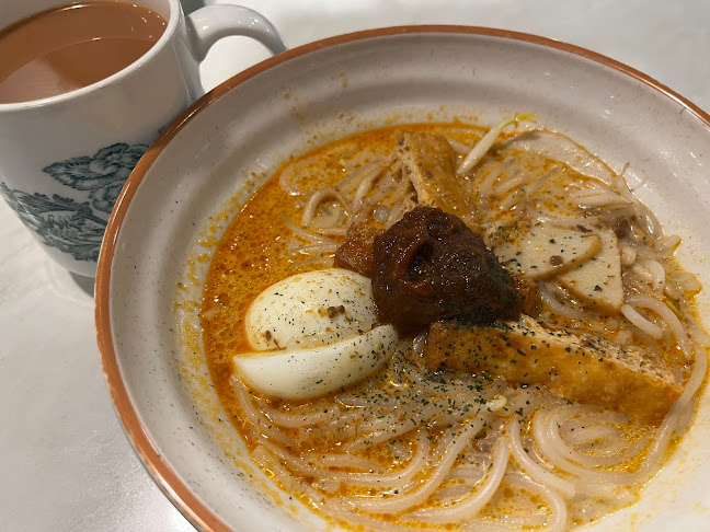 Heavenly Wang @ Changi Airport T1 Transit - Singapore