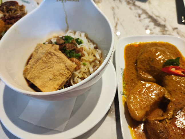 1 North Point Dr, #02-139/140 South Wing of Northpoint City, Singapore 768019