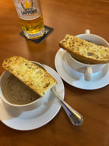 Dolphins Tavern - Hospitality and gastronomy