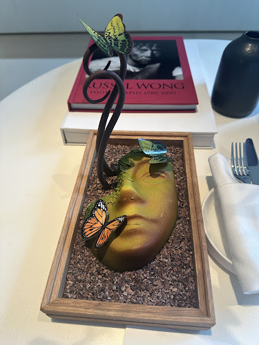 38 Cuscaden Rd, Level 1, Singapore 249731