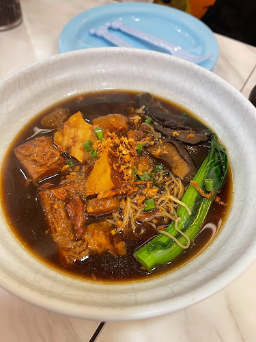 176 Orchard Rd, #B1 - 07 The Centrepoint, Singapore 238843