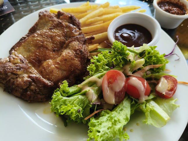 Comentarii opinii despre georges @ Changi (Seafix Restaurant)