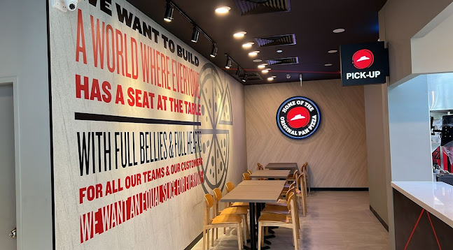 Pizza Hut Delivery - Choa Chu Kang Sports Centre - Singapore