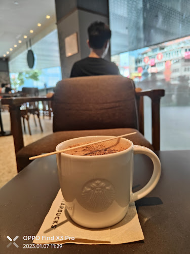 Starbucks Chinatown Point - Singapore