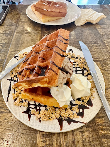 Opinii despre 6 Letter Coffee în Singapore - Hospitality and gastronomy