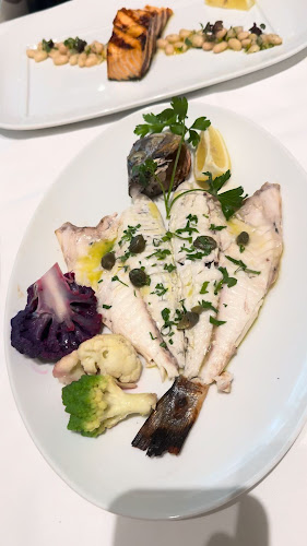 Opinii despre estiatorio Milos în Singapore - Hospitality and gastronomy