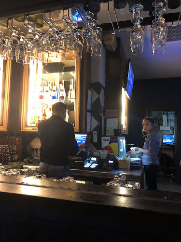 Comentarii opinii despre Harry's Angullia Park