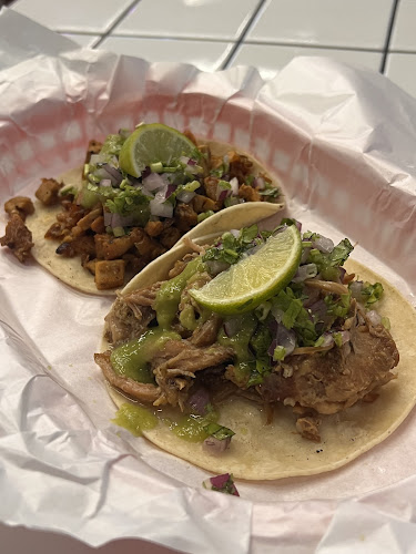 Muchachos - Singapore