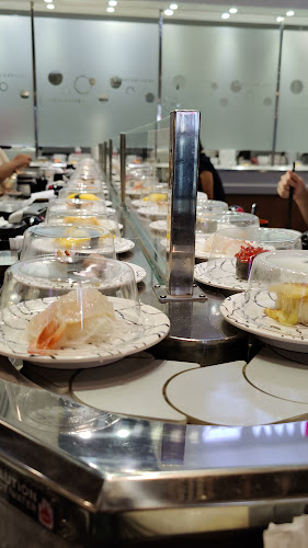 1 Pasir Ris Central St 3, #03-04 White Sands, Singapore 518457