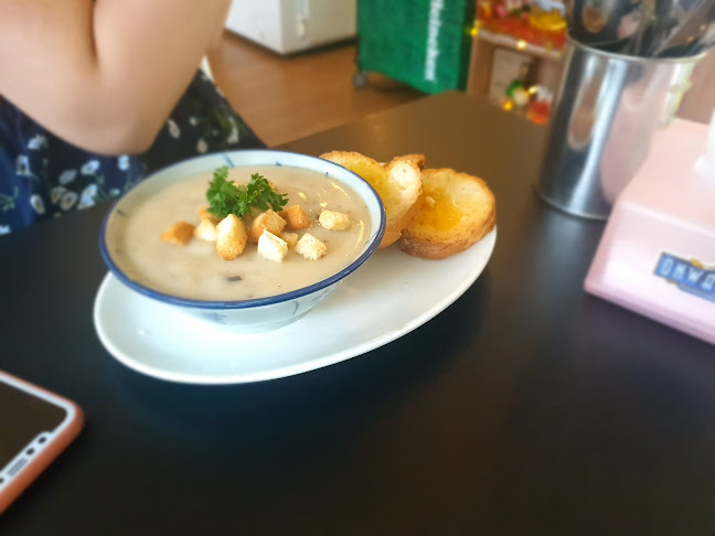 Sweet Garden Dining Cafe - Hospitality and gastronomy