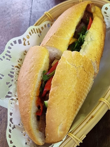 Comentarii opinii despre Lucky Saigon Café