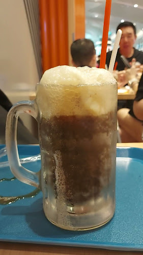 Opinii despre A&W Jewel Changi Airport în Singapore - Hospitality and gastronomy