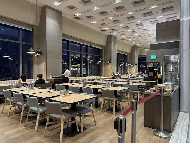 Sky22 @ Courtyard by Marriott - Hospitality and gastronomy