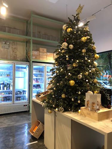 The Cheese Deli - Hospitality and gastronomy