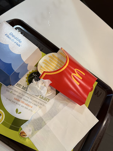 Opinii despre McDonald's Buangkok Square în Singapore - Hospitality and gastronomy