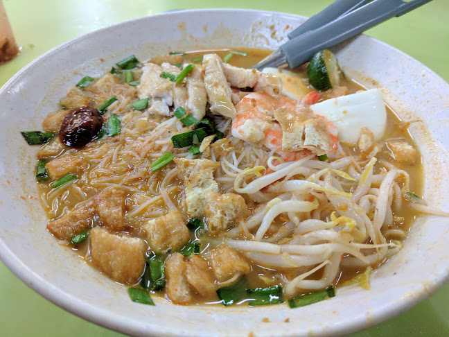 Famous Sungei Road Trishaw Laksa - Hospitality and gastronomy