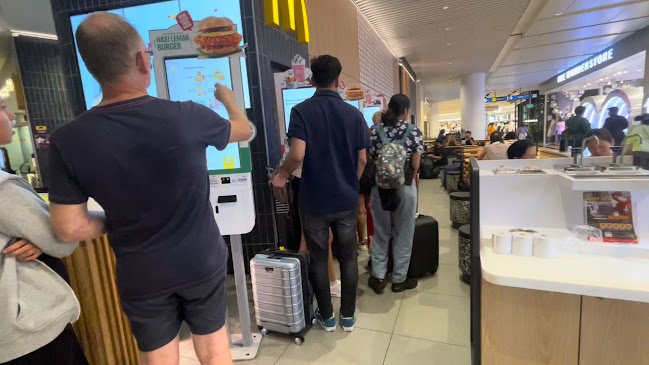 McDonald's Jewel - Hospitality and gastronomy