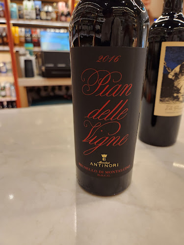 1 HarbourFront Walk, #01-04, Singapore 098585