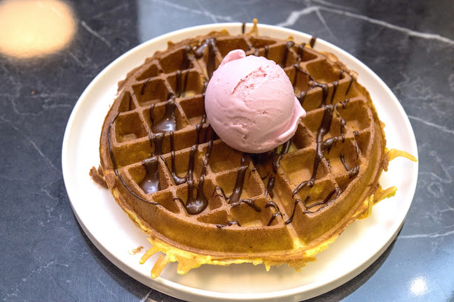 Opinii despre Kreme Cafe în Singapore - Hospitality and gastronomy