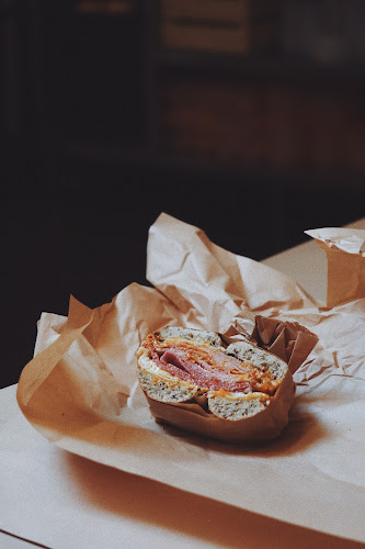 Opinii despre Two Men Bagel House Holland Village în Singapore - Hospitality and gastronomy