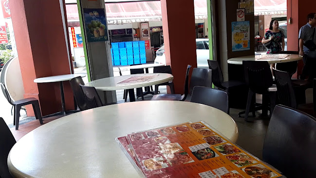 Lor 9 Beef Kway Teow - Hospitality and gastronomy